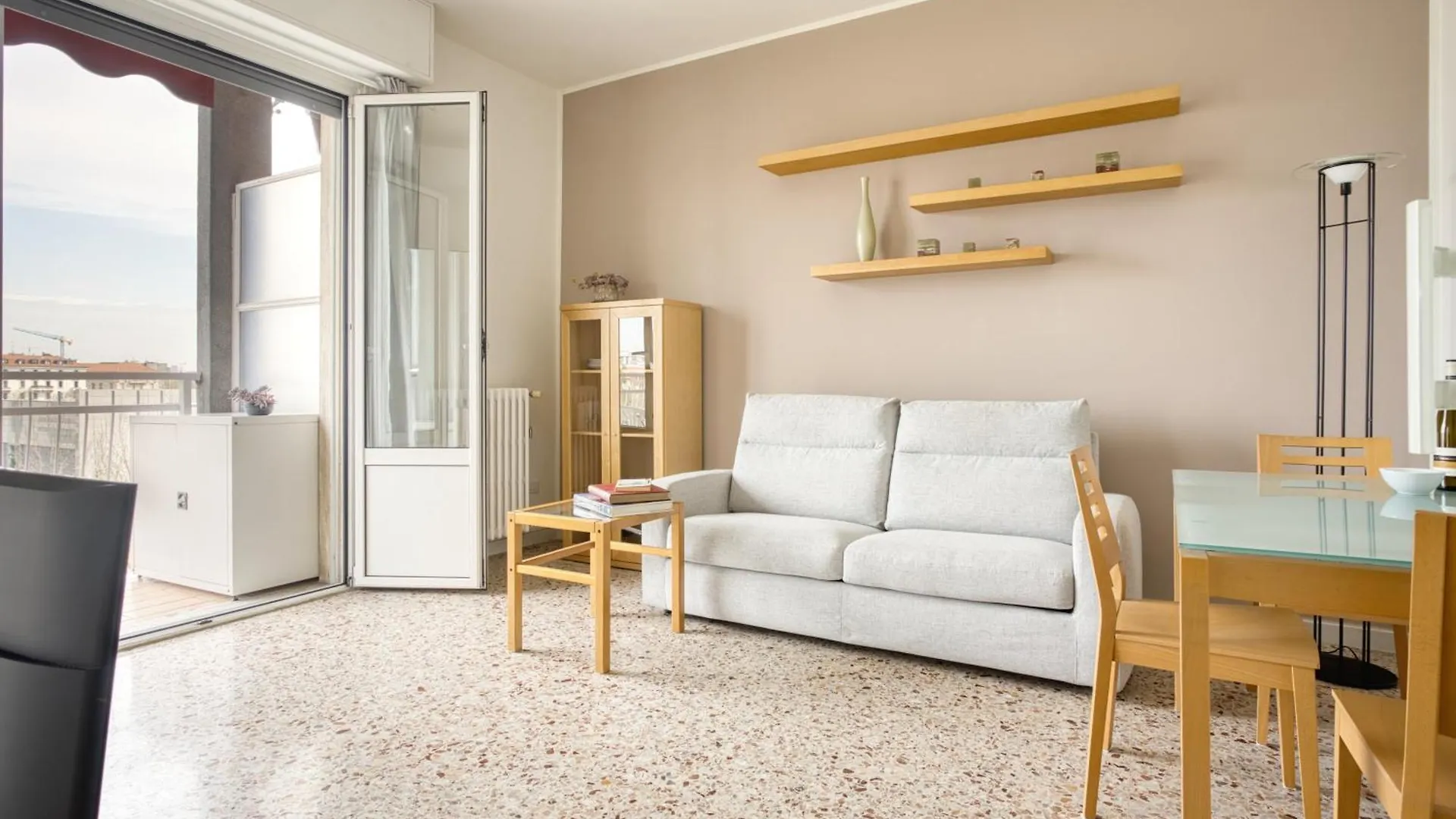Cozy Apartment - Bande Nere 米兰